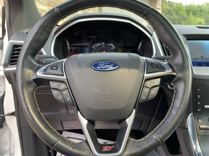 2020 Ford Edge ST
