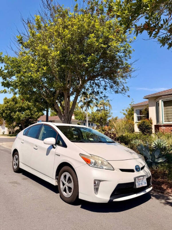 2014 Toyota Prius Three