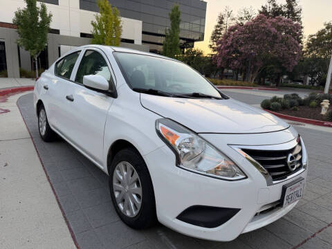 2017 Nissan Versa 1.6 S Plus