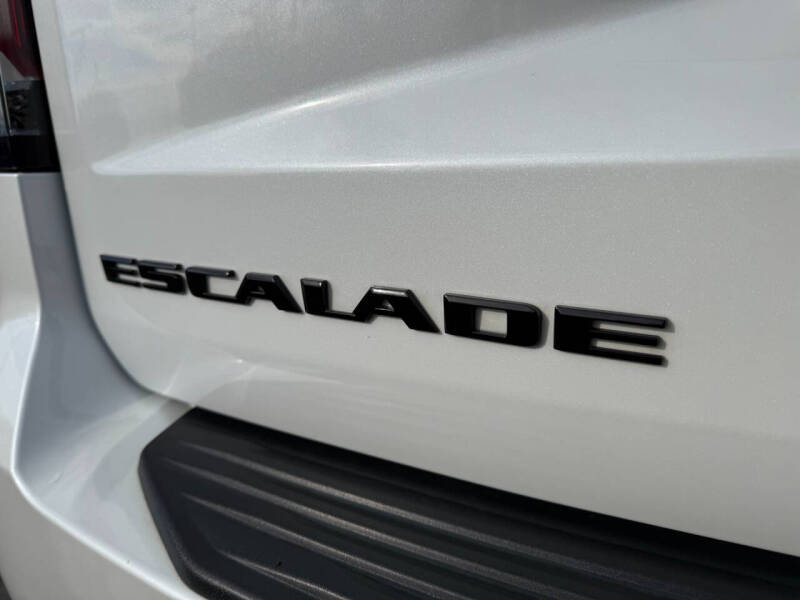 2023 Cadillac Escalade ESV Sport Platinum