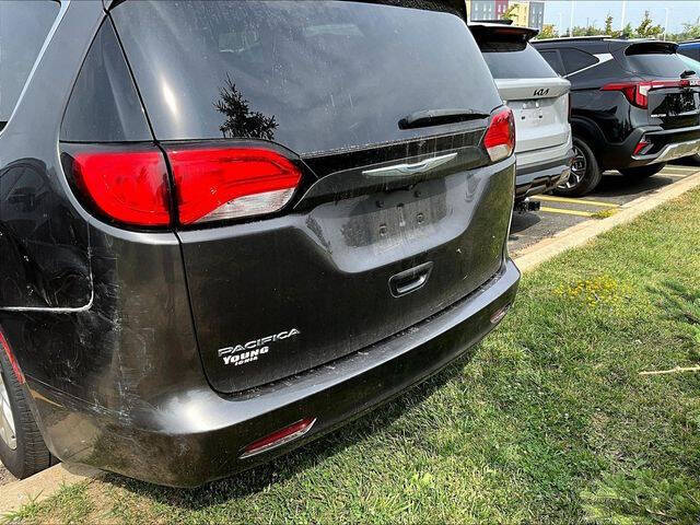 2017 Chrysler Pacifica Touring