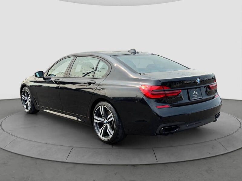 2019 BMW 7 Series 740i