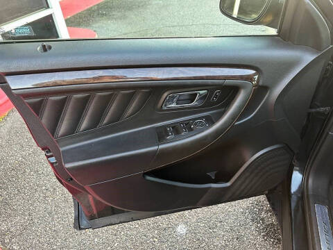 2014 Ford Taurus Limited