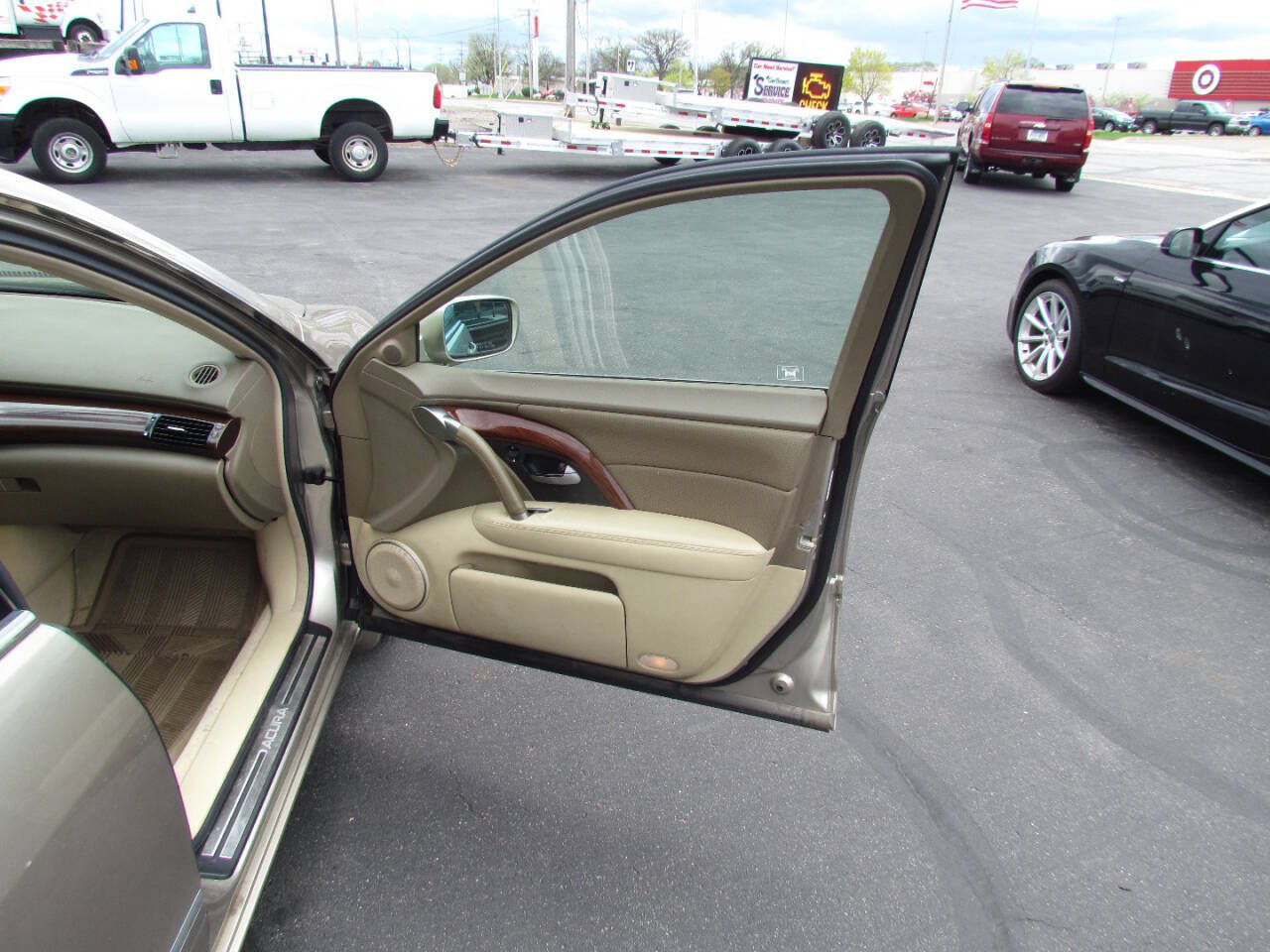 2006 Acura RL for sale at Car Smart Of St. Cloud in Saint Cloud, MN