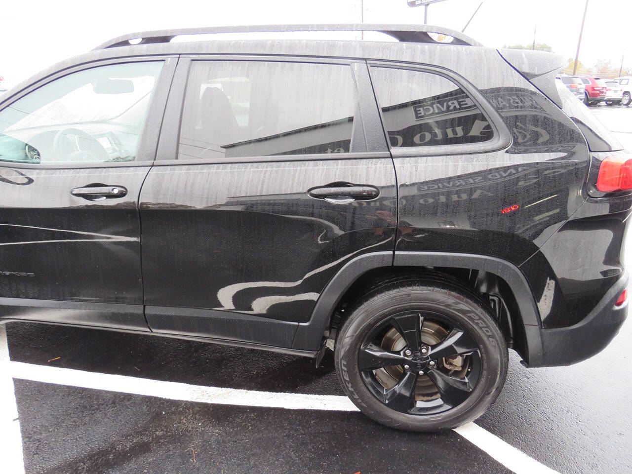 2018 Jeep Cherokee for sale at Colbert's Auto Outlet in Hickory, NC