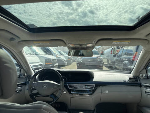 2011 Mercedes-Benz S-Class S 63 AMG