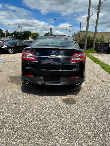 2016 Ford Taurus SEL