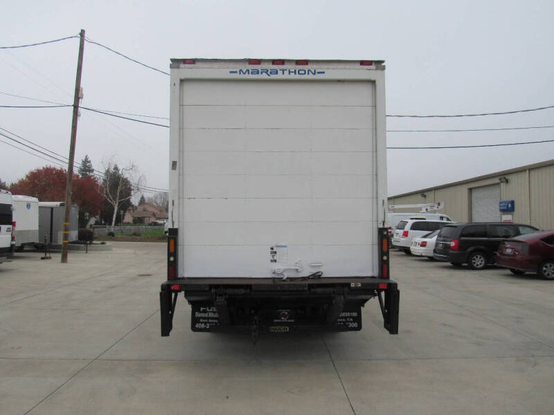 2012 Mitsubishi Fuso FE160