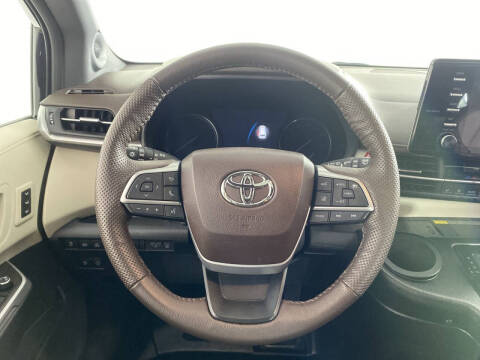 2022 Toyota Sienna Platinum 7-Passenger
