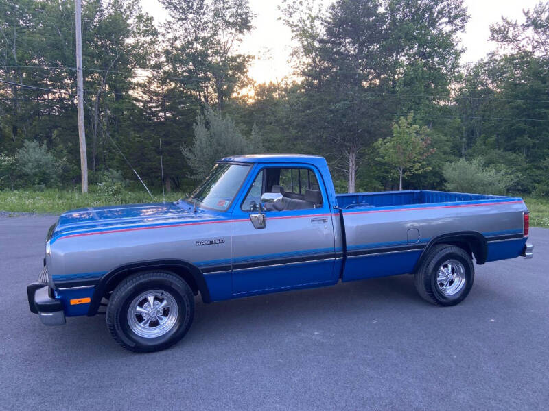 1992 Dodge RAM 150 LE
