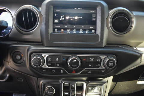 2022 Jeep Gladiator Sport