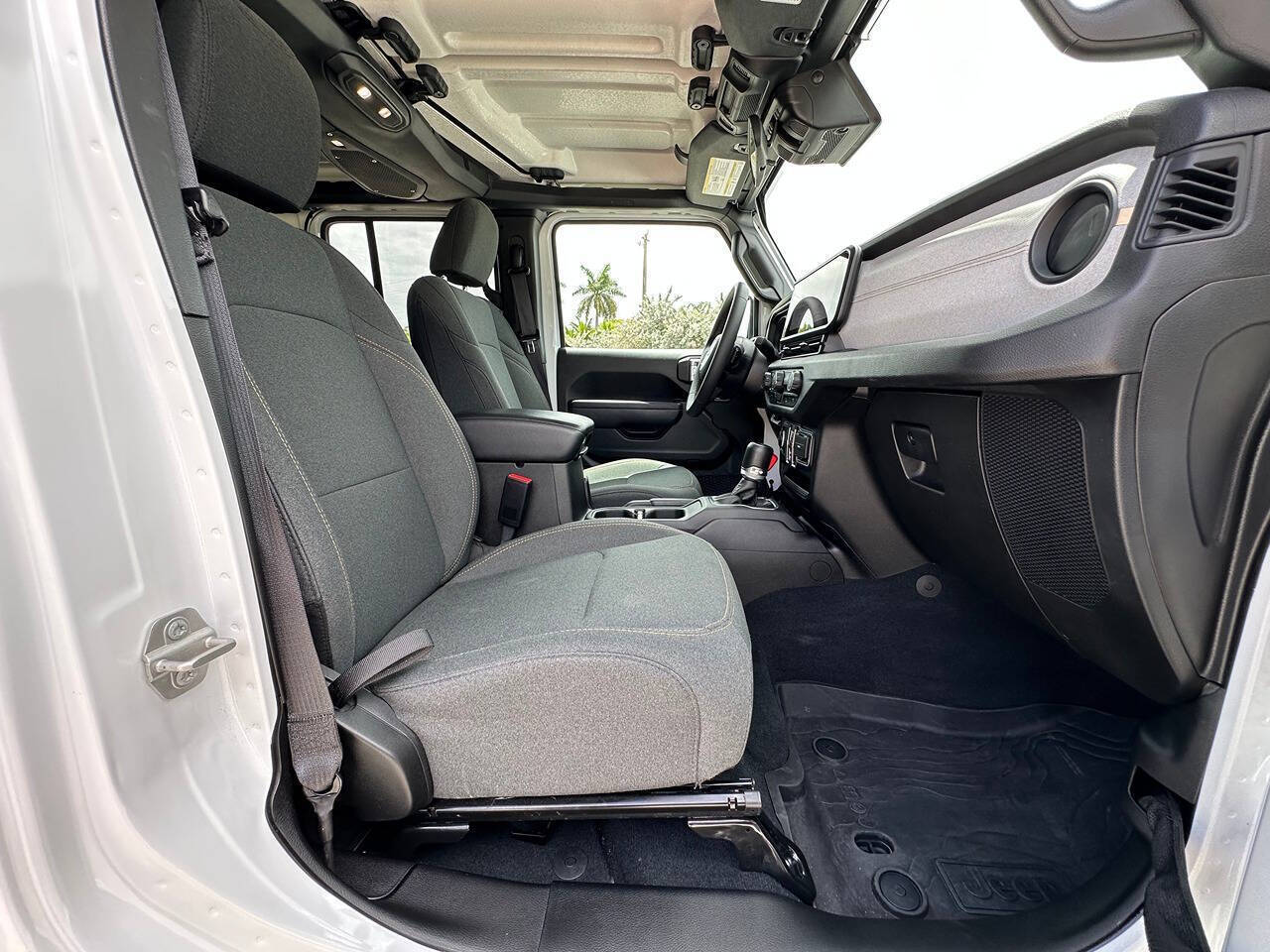 2024 Jeep Wrangler 44