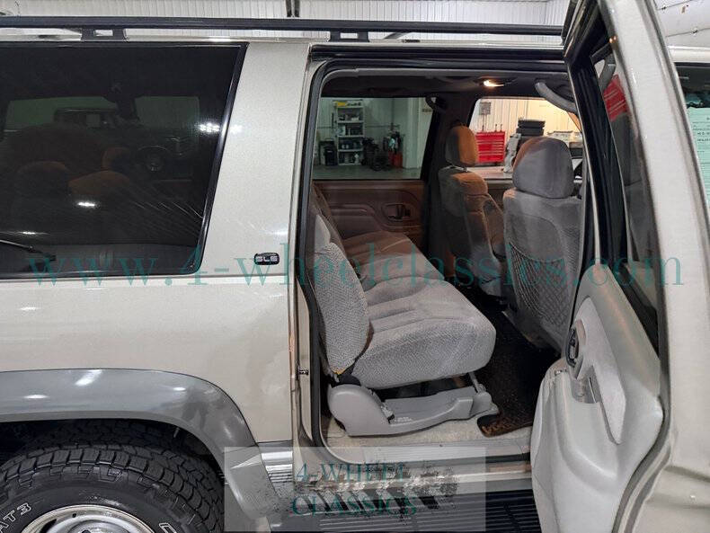 1999 GMC Suburban