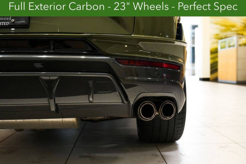 2023 Lamborghini Urus Performante