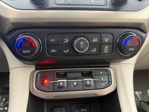 2022 GMC Acadia Denali