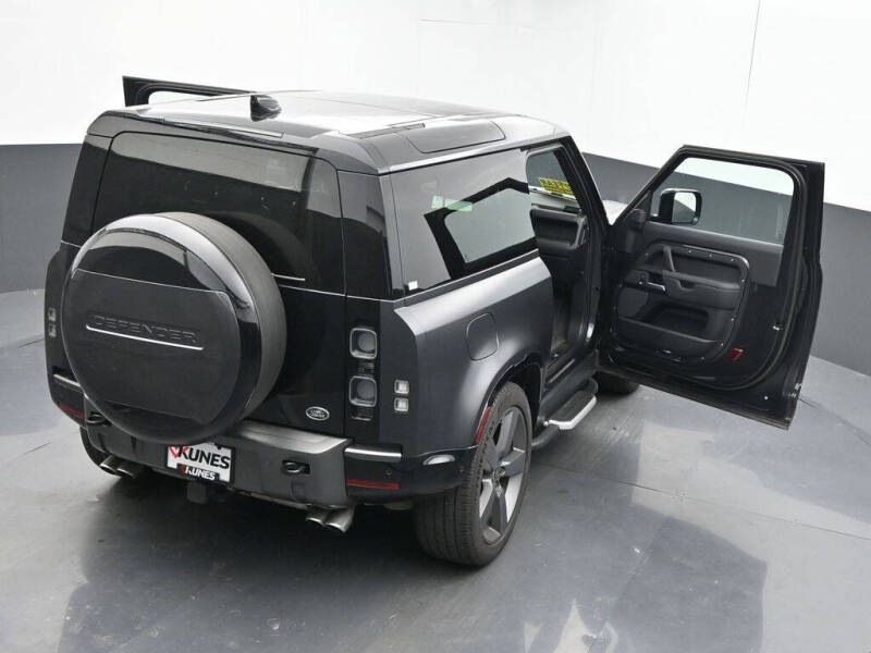 2023 Land Rover Defender 90 V8