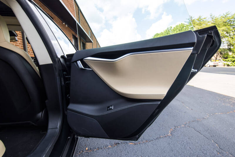 2014 Tesla Model S 85