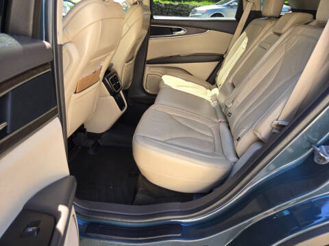 2016 Lincoln MKX Select