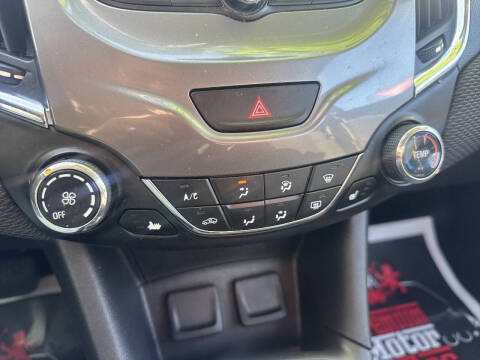 2017 Chevrolet Cruze LT Auto