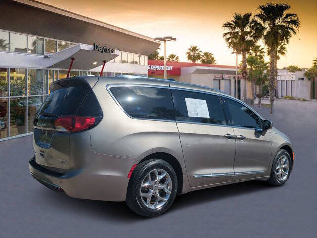 2017 Chrysler Pacifica Limited