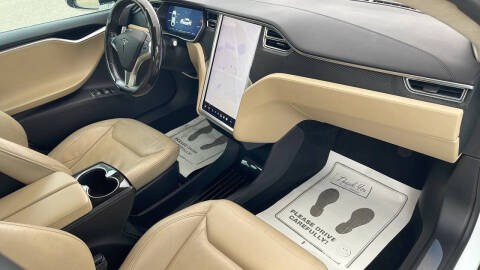 2015 Tesla Model S