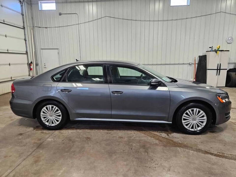 2014 Volkswagen Passat 1.8T S