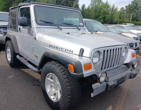 2004 Jeep Wrangler for sale at CLEAR CHOICE AUTOMOTIVE in Milwaukie OR