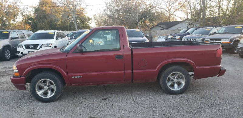 2000 Chevrolet S-10 LS