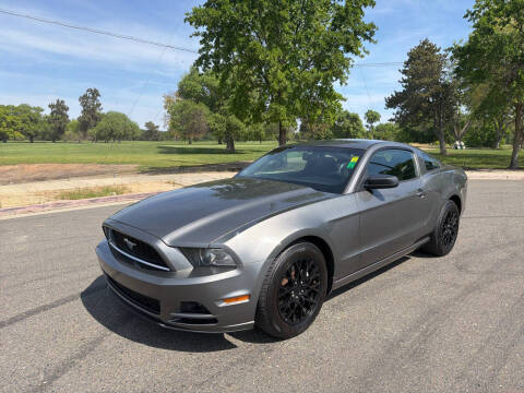2013 Ford Mustang V6