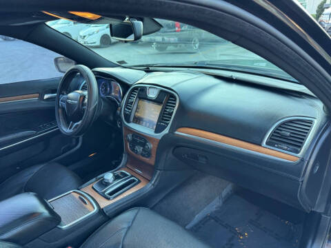 2015 Chrysler 300 C Platinum