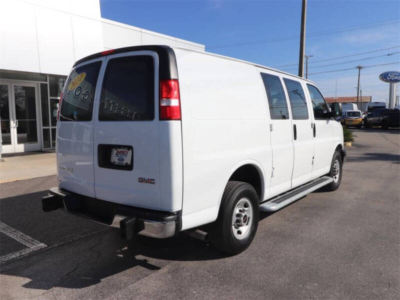 2024 GMC Savana 2500