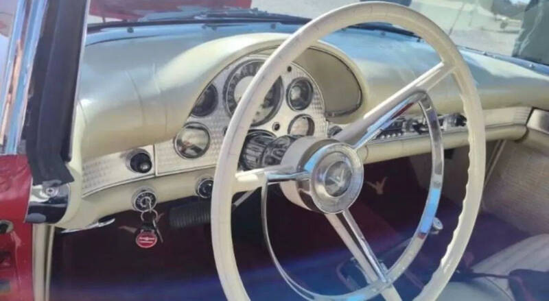 1957 Ford Thunderbird