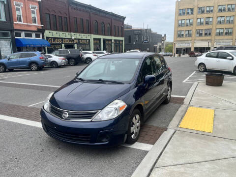 2012 Nissan Versa 1.8 SL