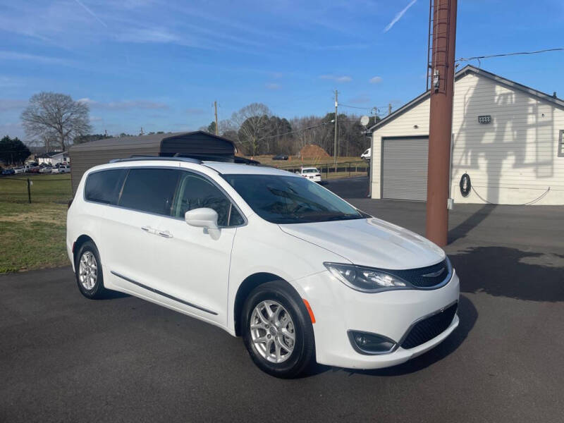 2020 Chrysler Pacifica Touring L