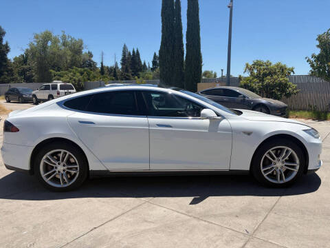 2012 Tesla Model S