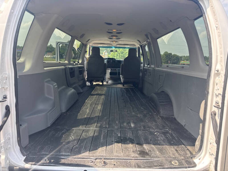 2013 Ford E-Series E-350 SD XLT