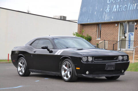 2013 Dodge Challenger SXT Plus