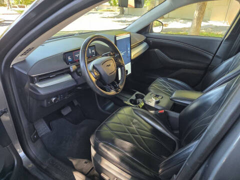 2021 Ford Mustang Mach-E Select