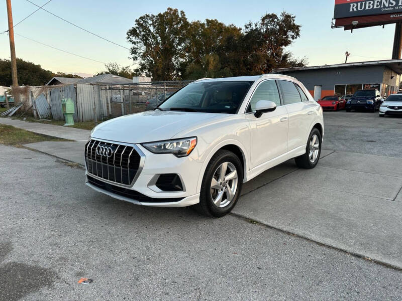 2019 Audi Q3 Premium photo 3