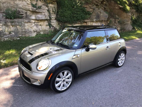 2007 MINI Cooper for sale at Bogie's Motors in Saint Louis MO