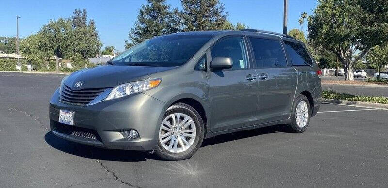 2011 Toyota Sienna for sale at Empire Motors in Acton CA