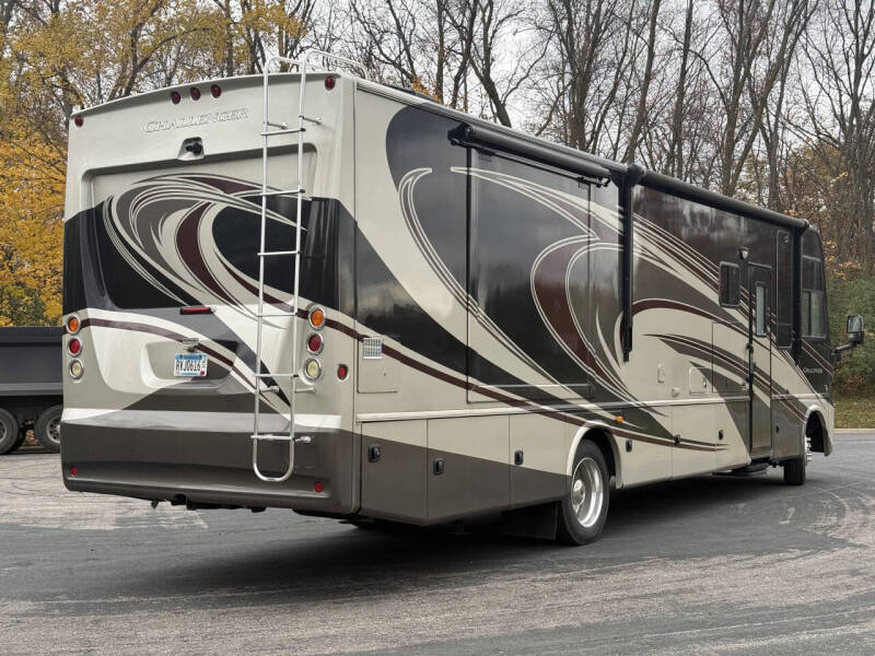 2014 Thor Motor Coach challanger
