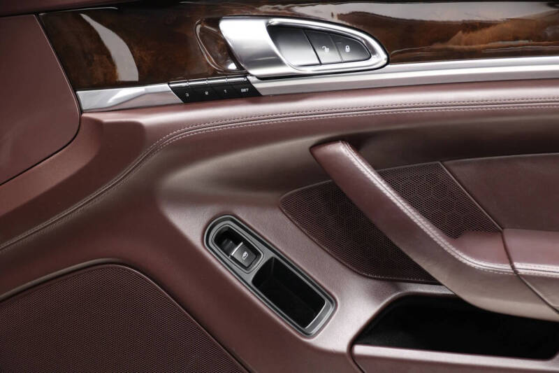 2015 Porsche Panamera 4S Executive