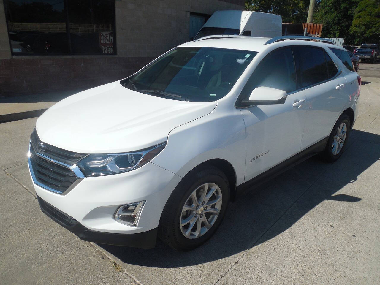 2019 Chevrolet Equinox for sale at VIP Motor Sales in Hazel Park, MI