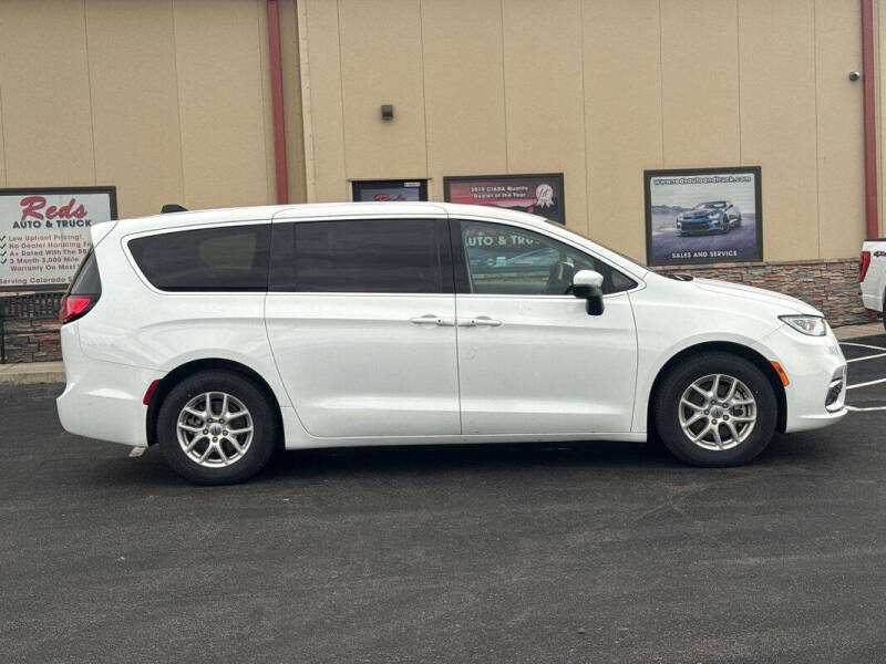 2023 Chrysler Pacifica Touring L