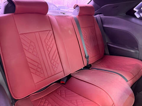 2013 Dodge Challenger SXT