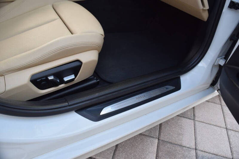2017 BMW 3 Series 330i