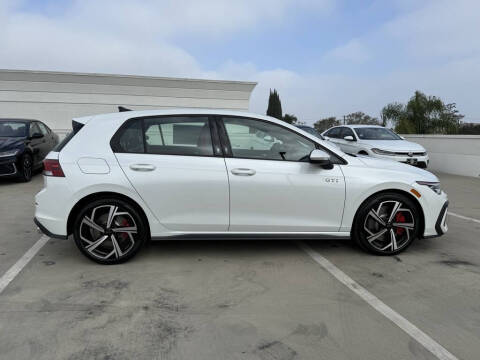 2026 Volkswagen Golf GTI SE