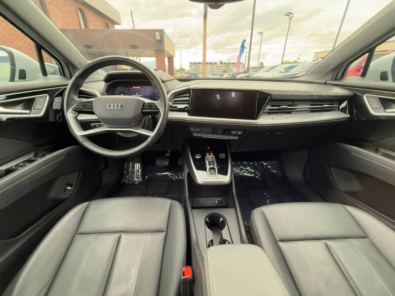 2023 Audi Q4 e-tron quattro Premium Plus 50