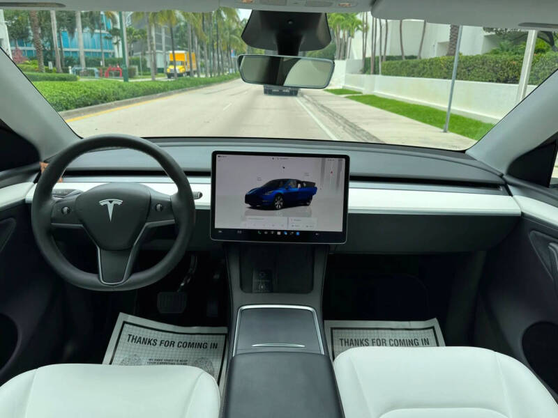 2024 Tesla Model Y Long Range